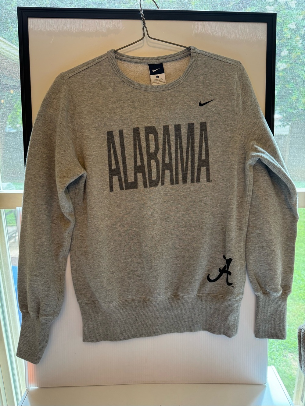 Vintage Authentic NIKE apparel  NCAA ALABAMA youth large tailored Sweatshirt